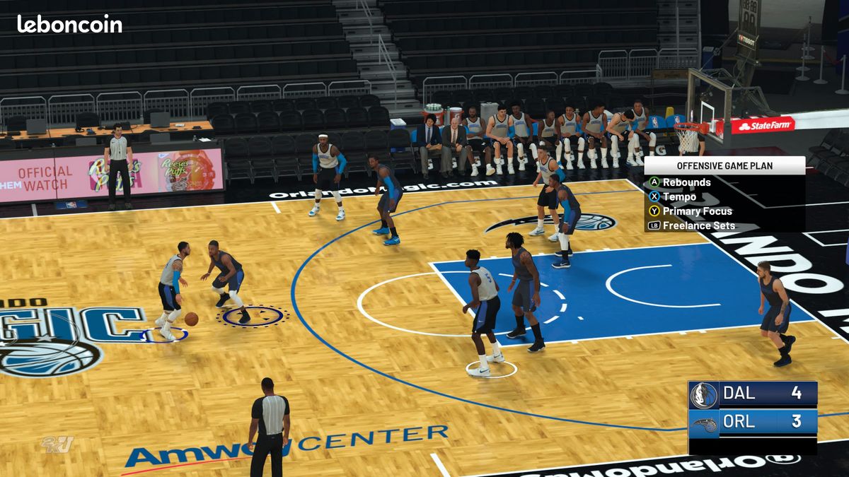 Jeu Xbox One NBA 2K19 + boîte + documents (image 12)