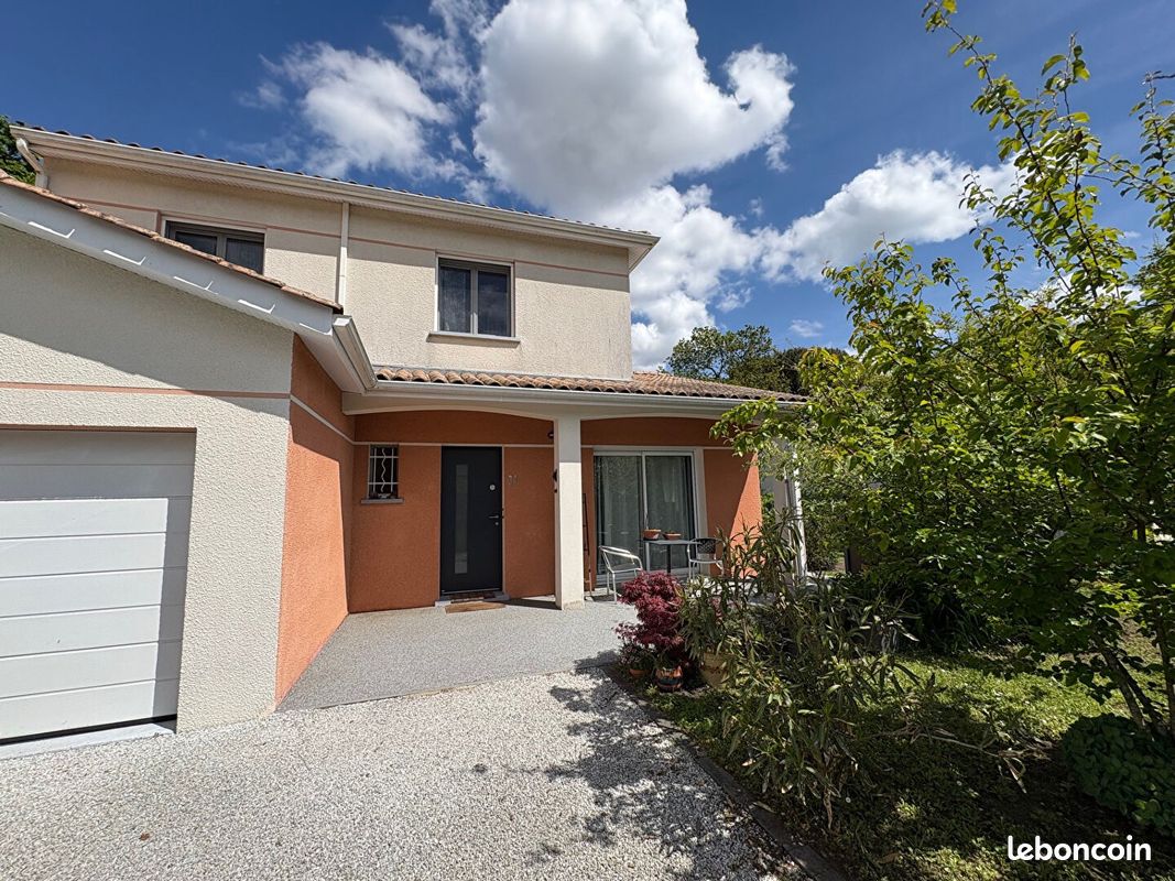 Maison 6 pièces 111 m² · à Pessac · 111 m² · 463 000 €