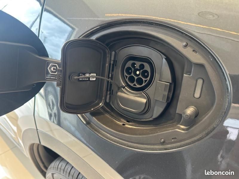 Jaguar E-Pace P270e PHEV 269ch R-Dynamic SE (image 16)
