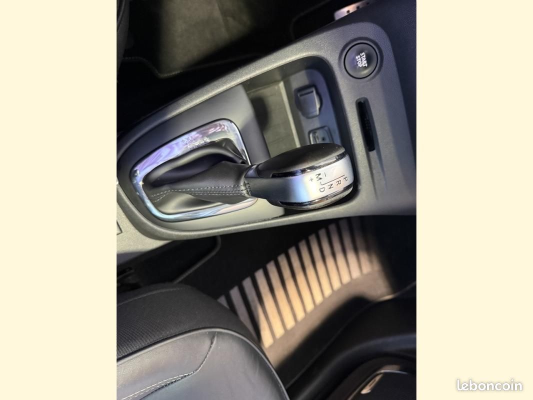 Renault Captur 1.3 TCE 150CH EDC INITIAL PARIS (image 12)