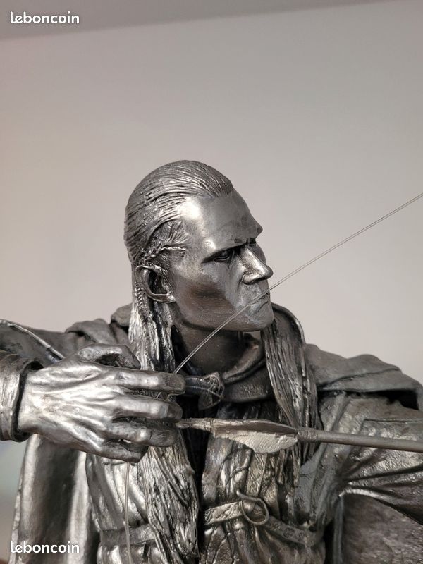 NECA - Legolas - Statue en Etaim - 40 cm - édition limitée (image 4)