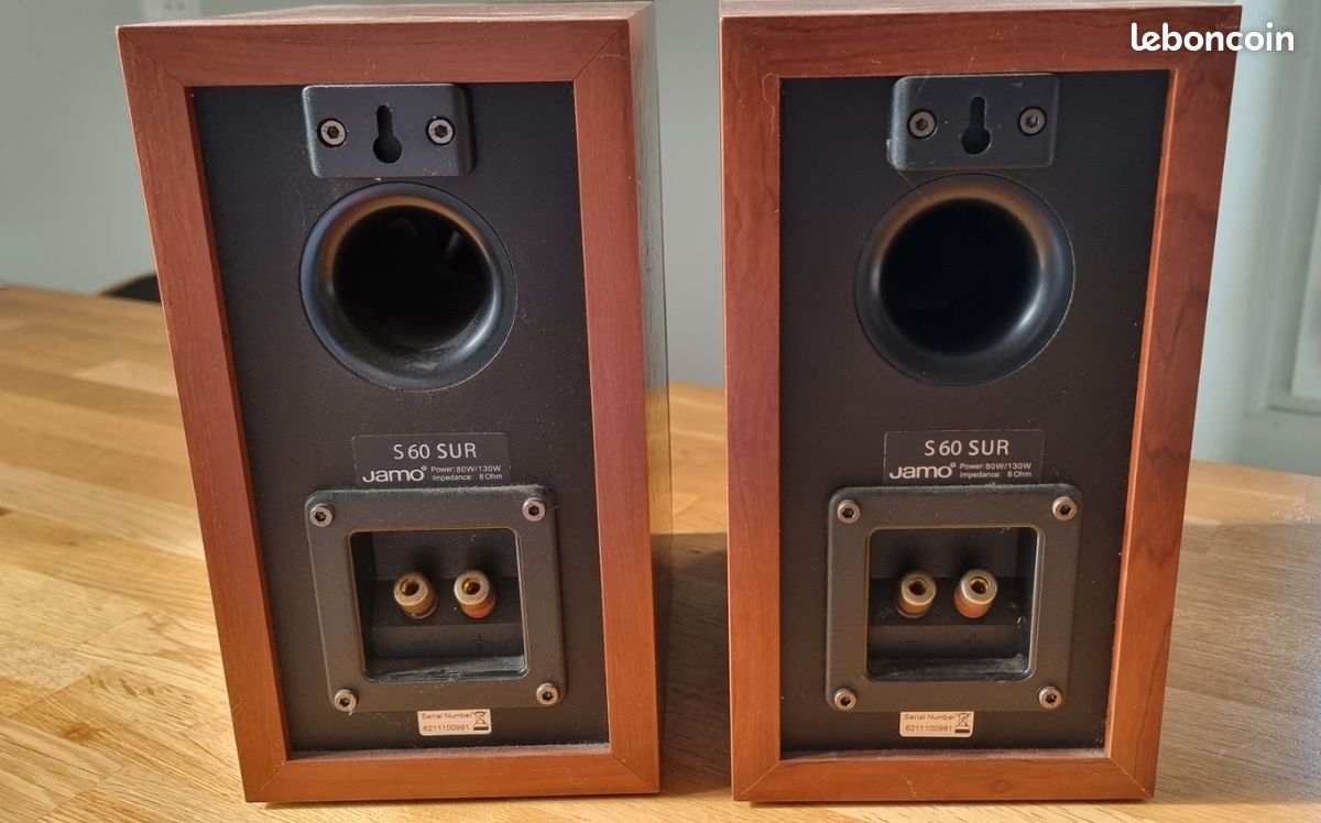 Haut-parleur Jamo Center 200 fabriqué au Danemark 8 ohms haut de gamme assorti