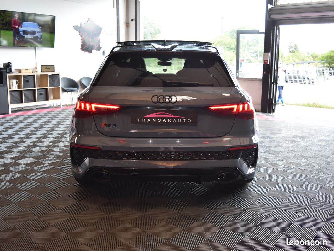 AUDI RS3 SPORTBACK 2.5 TFSI 400 S tronic 7 Quattro (image 6)