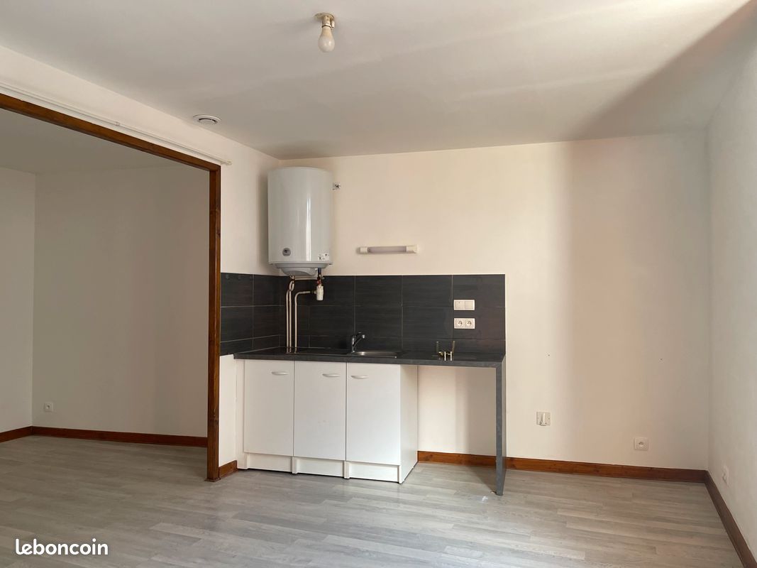 Appartement 1 pièce 30 m² · à Montmerle-sur-Saône · 30 m² · 450 €/mois
