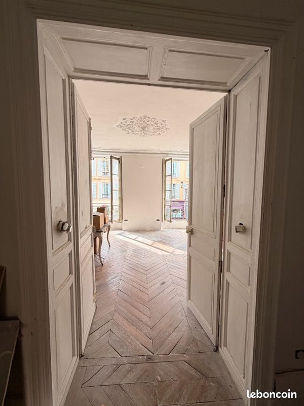 Appartement 5 pièces 106 m² · à Versailles · 105,9 m² · 846 000 €