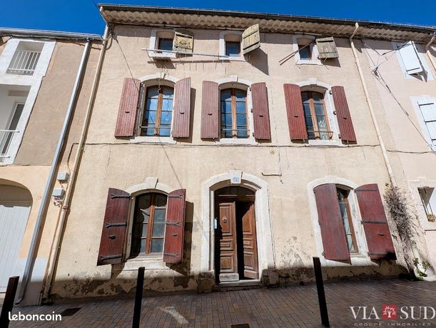 Maison 7 pièces 248 m²