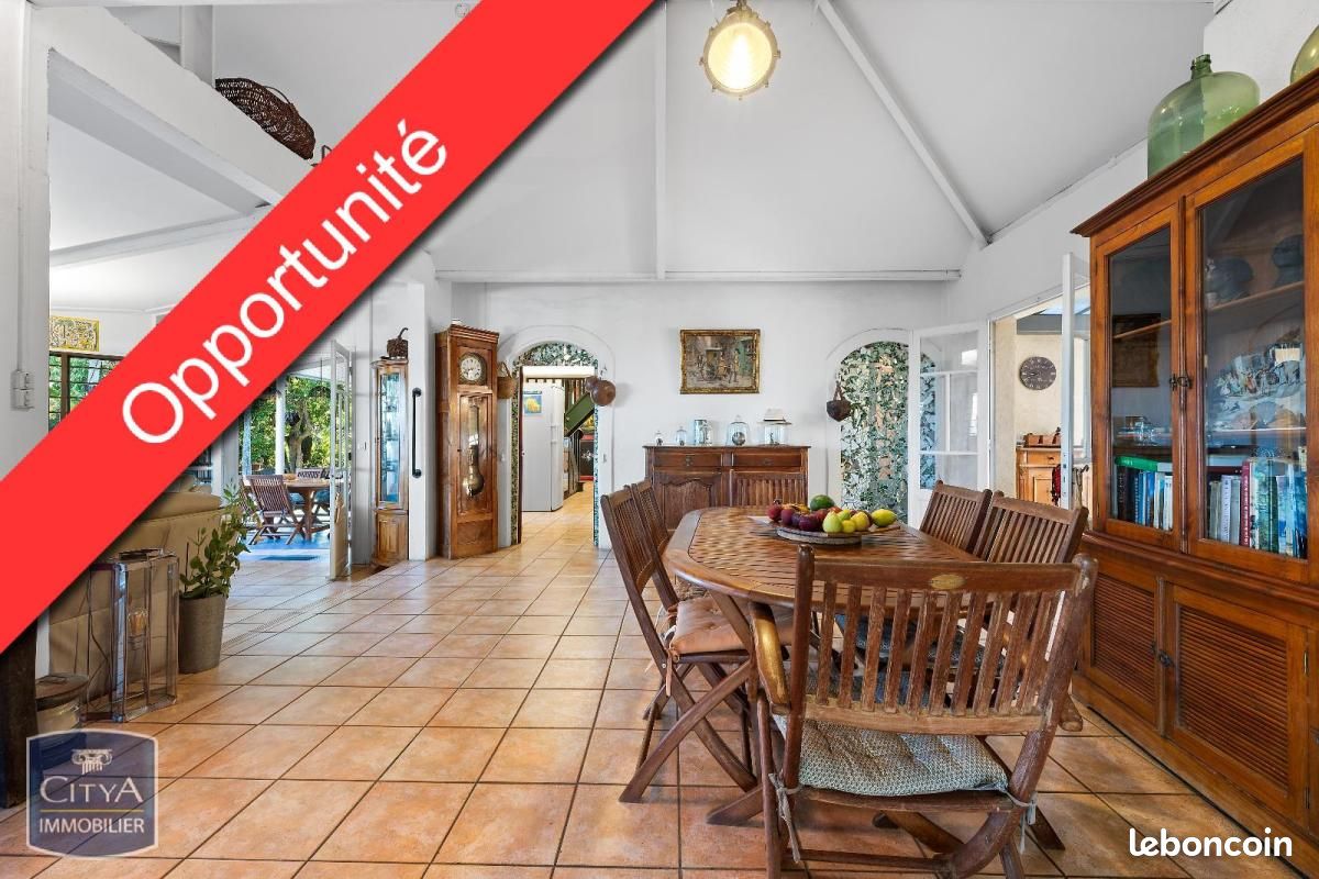 Maison 7 pièces 250 m² · à Saint-Paul · 250 m² · 860 000 €