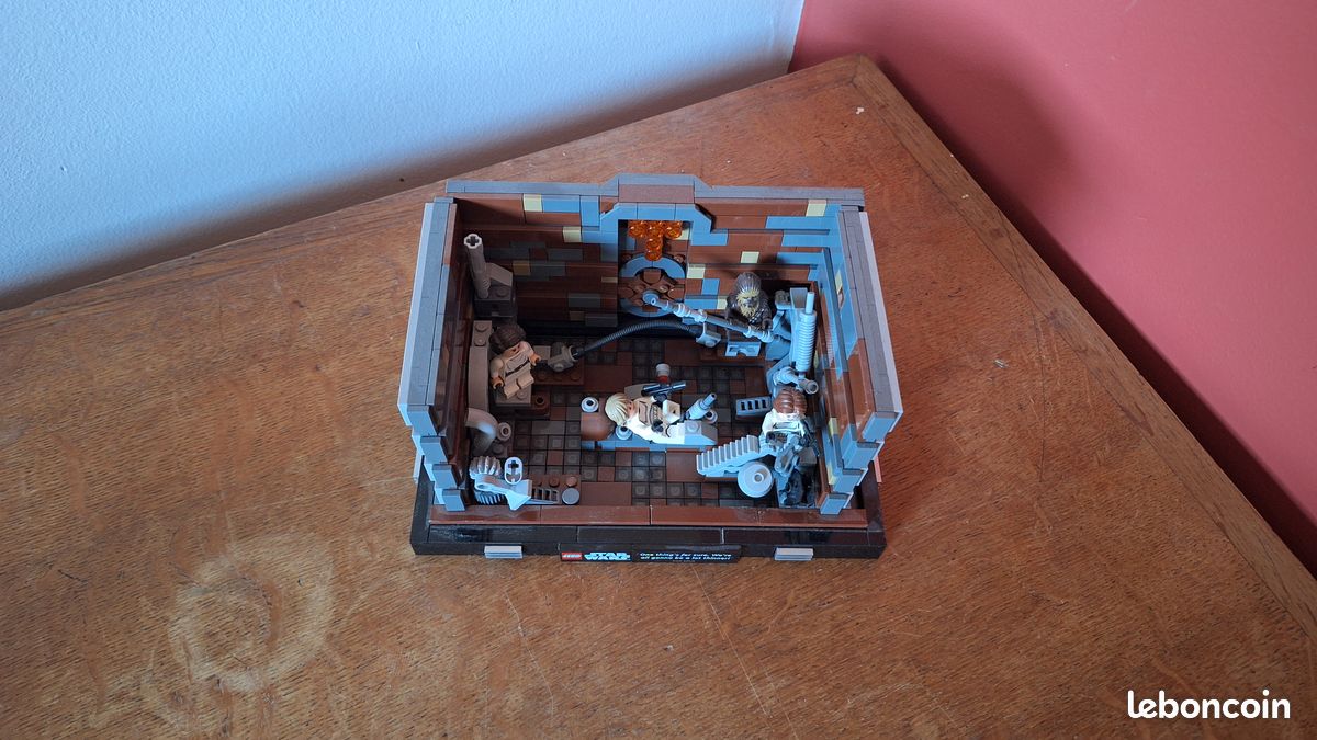 Diorama du compacteur de déchets de l'Étoile de la Mort LEGO Star Wars #75339 (image 2)