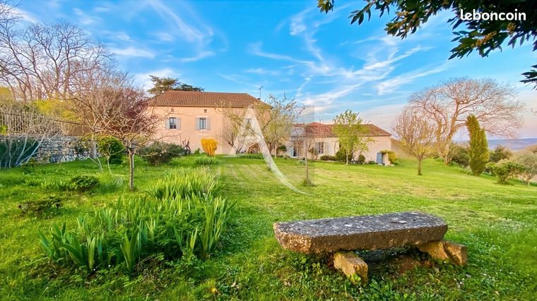 Propriété 7 pièces 178 m²