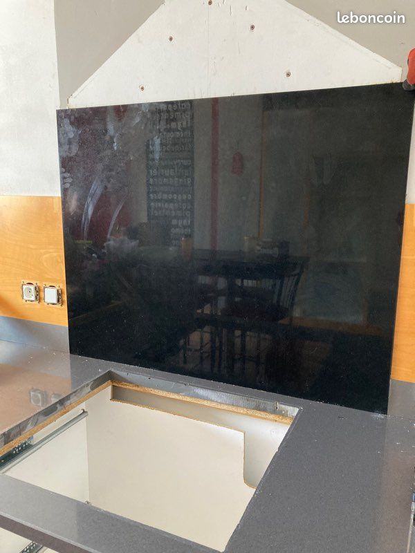 Crédence quartz (image 1)