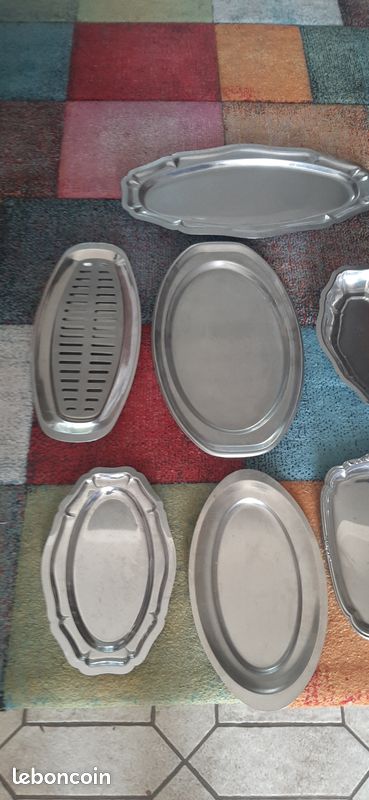 Lot de 9 plats en inox (image 2)