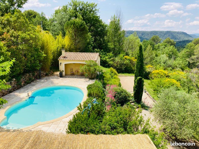 Villa avec piscine, clim et terrain de pétanque, entre mer et Verdon (image 9)