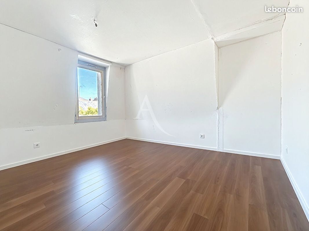 Appartement 3 pièces 65 m² · à Château-Gontier-sur-Mayenne · 65 m² · 67 400 €