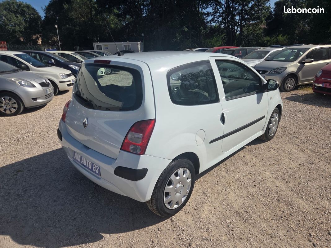 RENAULT TWINGO II 1.2 LEV 16v 75 eco2 Authentique (image 3)