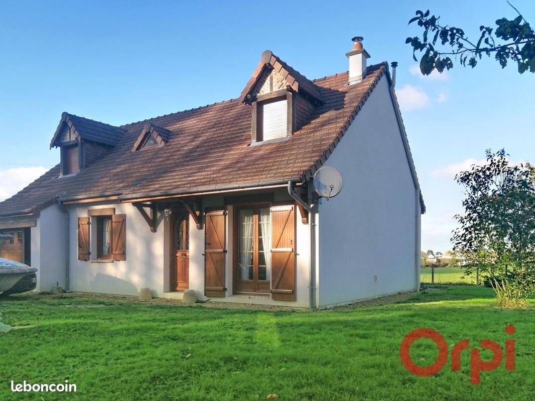 Maison 3 pièces 75 m² · à Monnaie · 75 m² · 223 900 €