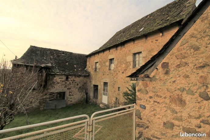 Corps de Ferme A Rénover