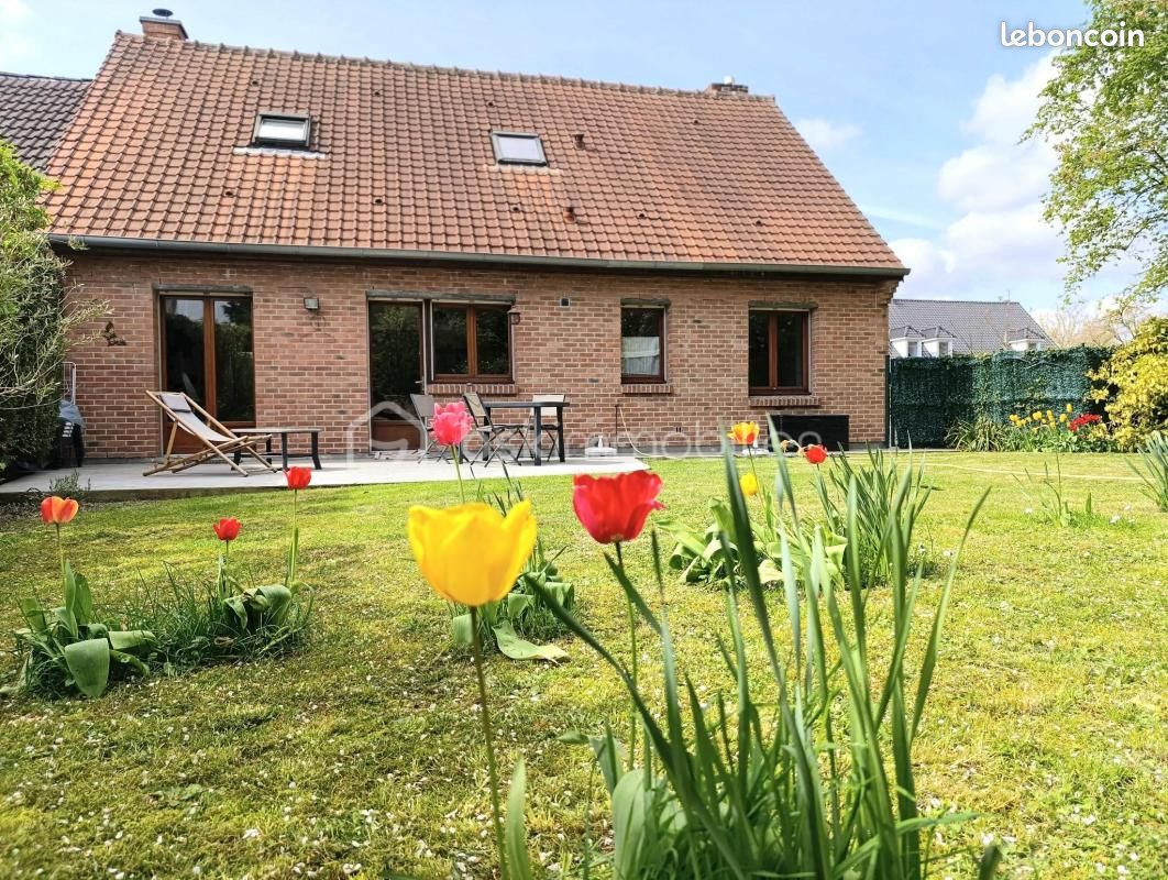 Maison 8 pièces 129 m² · à Lens · 129 m² · 262 000 €