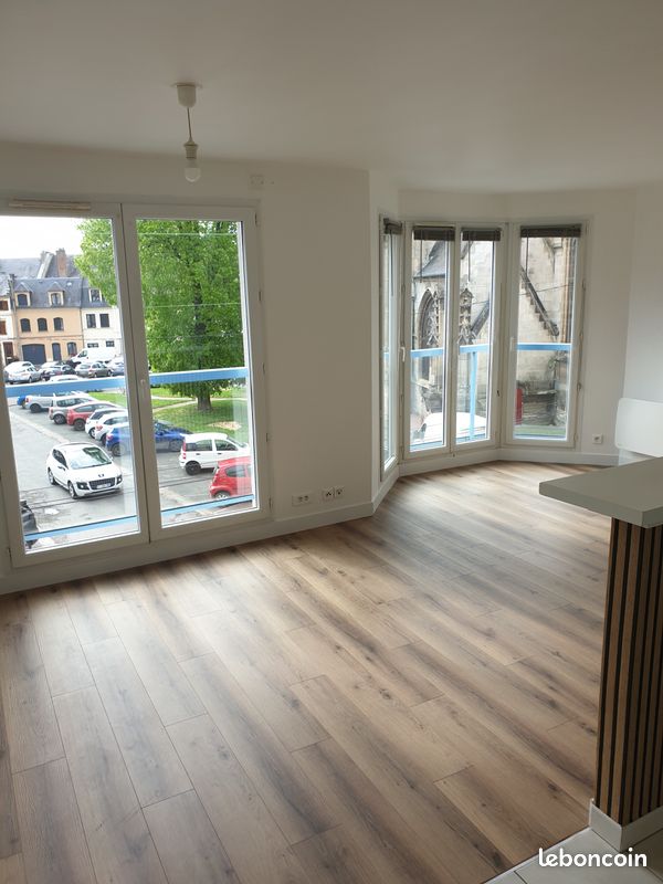 Appartement 2 pièces 44 m² · à Abbeville · 44 m² · 560 €