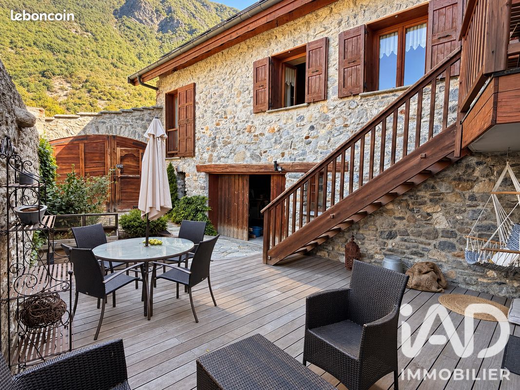 Maison 8 pièces 173 m² · à Saint-Jean-de-Maurienne · 173 m² · 365 000 €