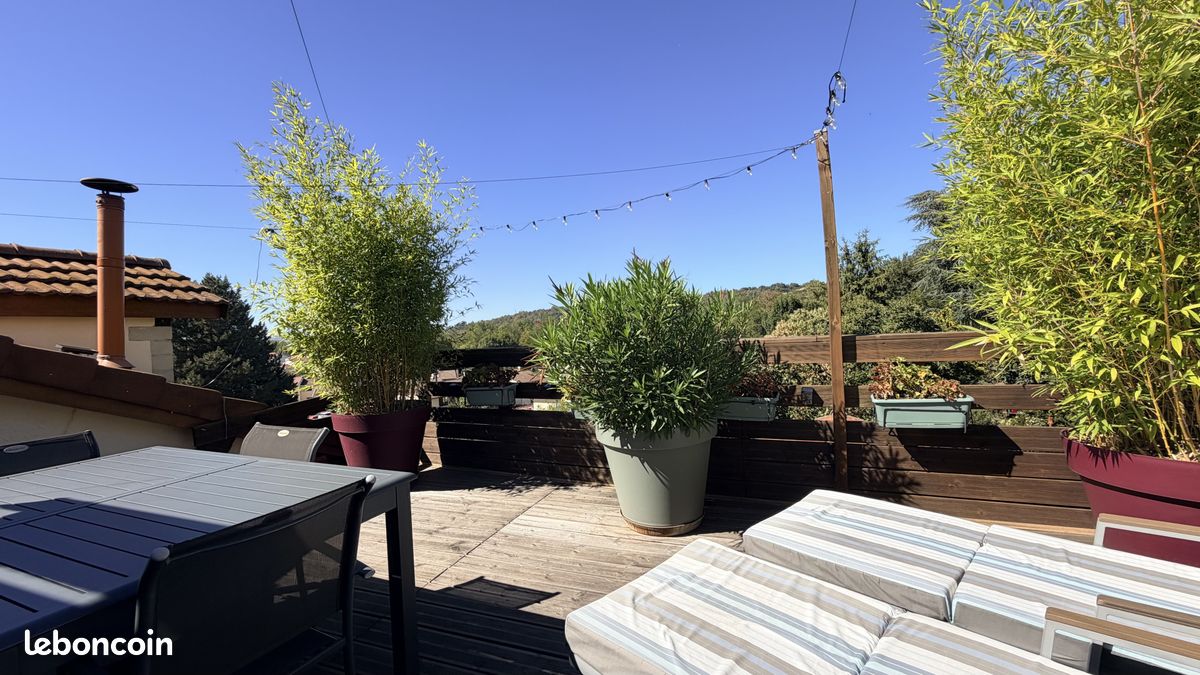 Appartement 4 pièces 104 m² · à Le Chambon-Feugerolles · 104 m² · 114 900 €