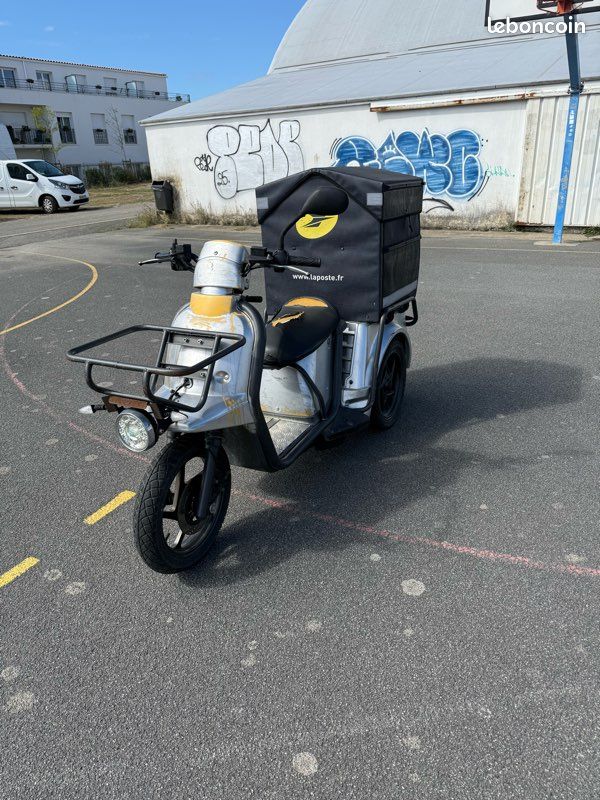 Scooter poste moto vélo (image 2)