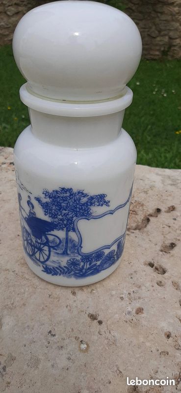 Pot d'apothicaire en opaline vintage décor bleu chevaux (image 10)