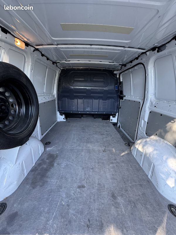Mercedes vito fourgon 119 cdi compact bva rwd pro (image 5)