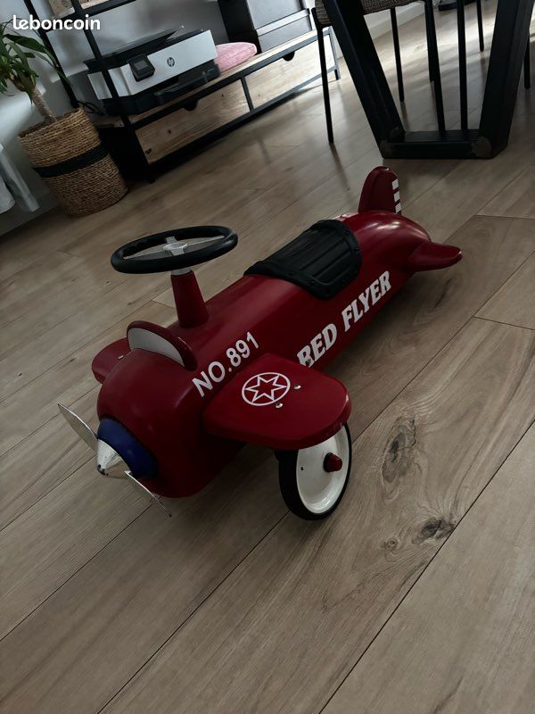 Chariot à tirer en bois avec blocs de construction