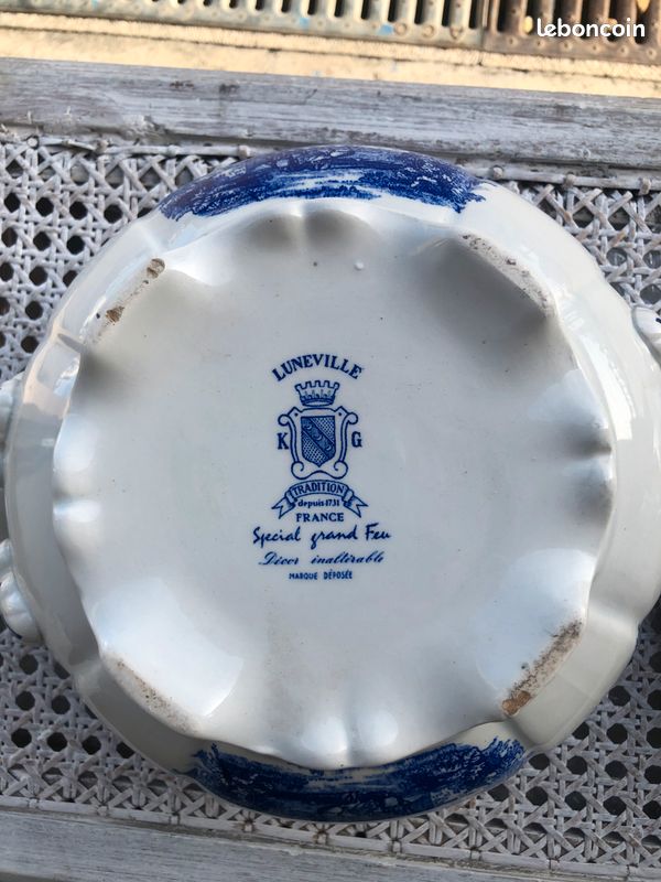 Saucière Ancienne Lunéville – Modèle Columbia – Porcelaine Semi-porcelaine