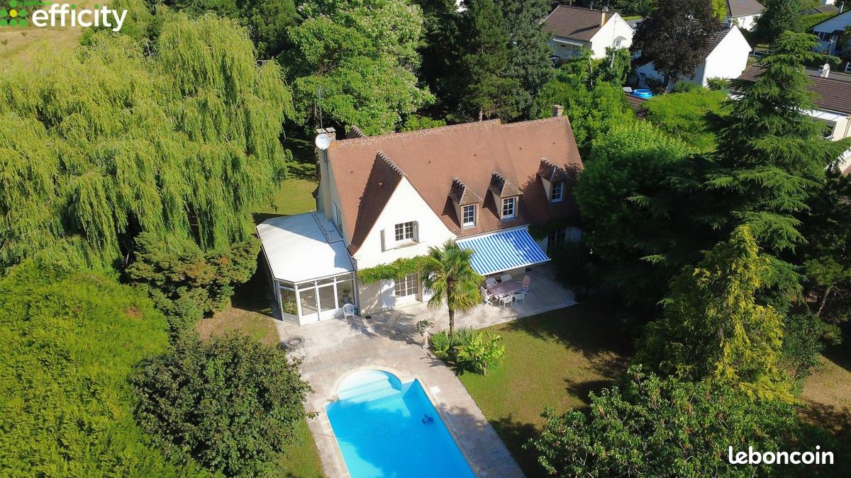 Maison 7 pièces 275 m² · à Chaumontel · 275 m² · 945 000 €