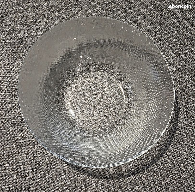 Saladier en verre travaillé transparent (image 2)