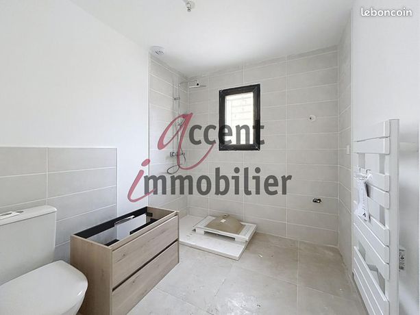 https://img.leboncoin.fr/api/v1/lbcpb1/images/3d/b0/9b/3db09bc38c2e937f7957639f30378244daeccbb1.jpg?rule=ad-image