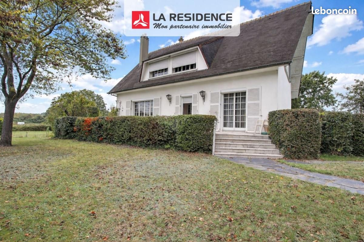 Maison 9 pièces 173 m² · à Oissel · 173 m² · 280 000 €