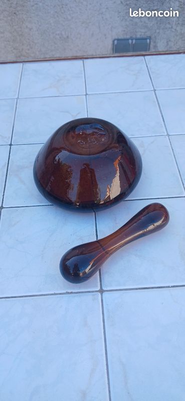 Mortier et pilon verre bulles (image 4)