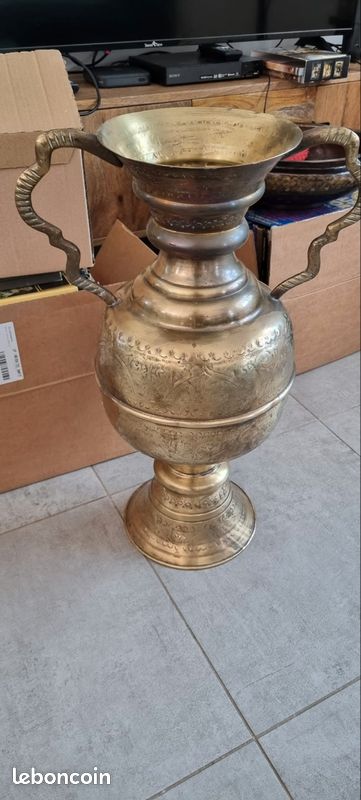 Vase oriental (image 1)