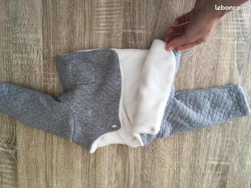 Pull fille - 3 mois (image 1)