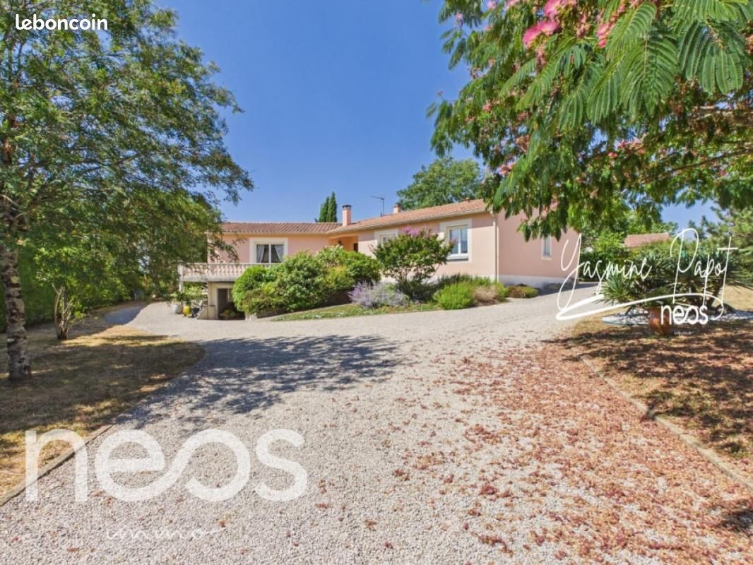 Maison 6 pièces 160 m² · à Melle · 160 m² · 260 000 €