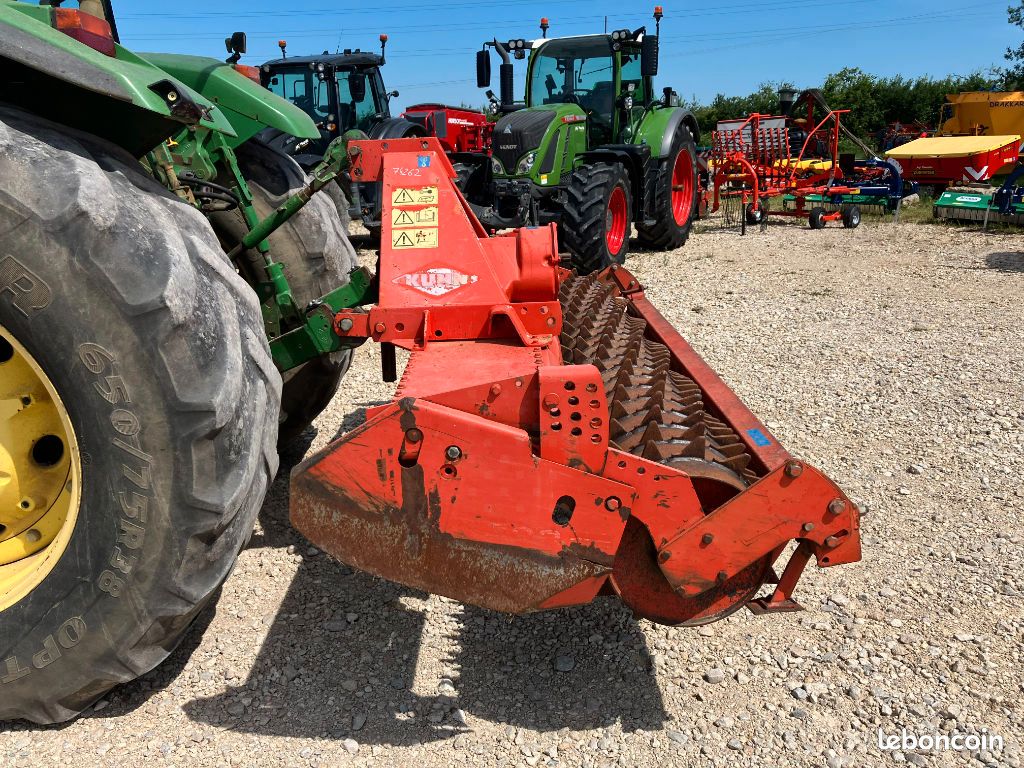 Kuhn HRB 302D - Matériel agricole