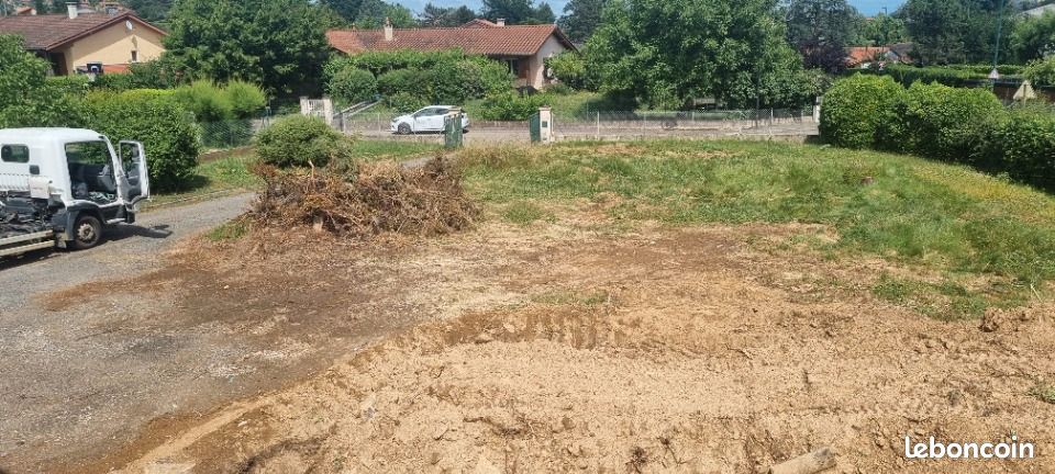 Terrain 320 m² · à Chazay-d'Azergues · 165 000 €