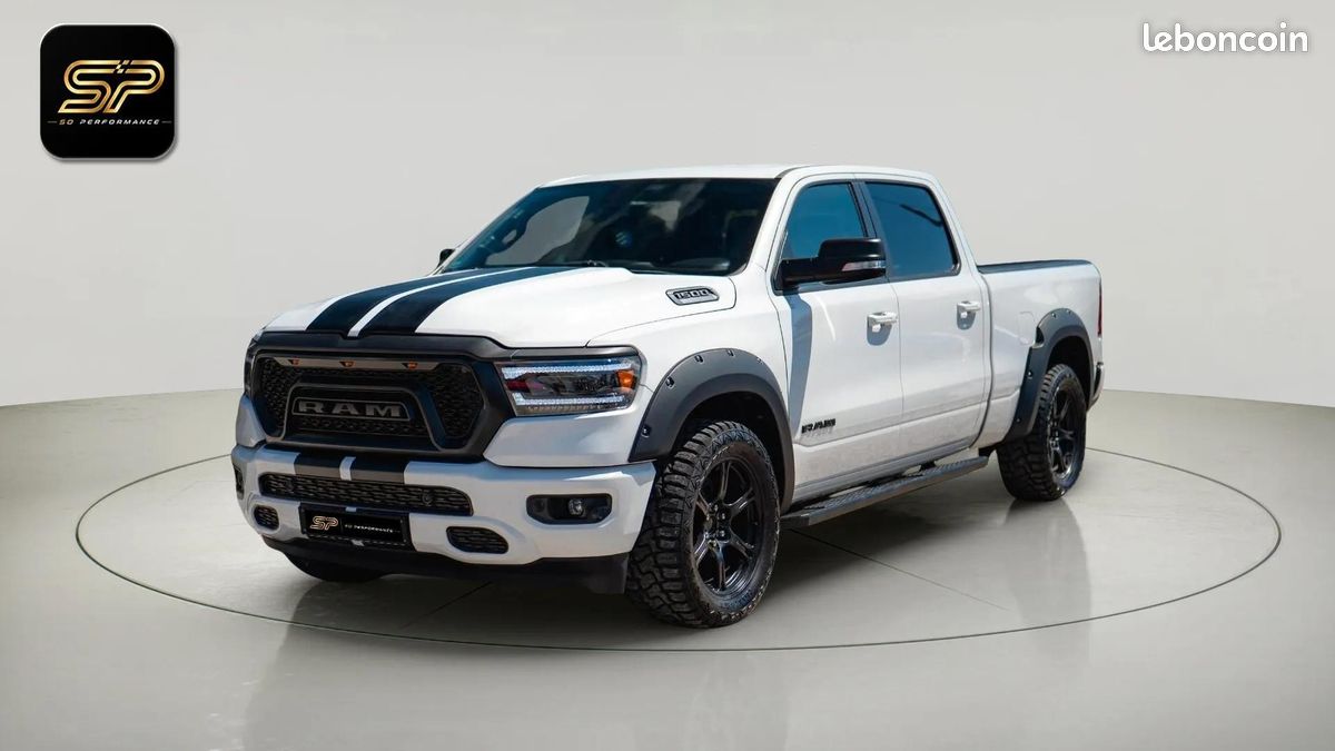 Dodge RAM 5.7 V8 HEMI 4x4 * Longbed 2 m * Pack Offroad Nuit * LED * AHK (image 1)