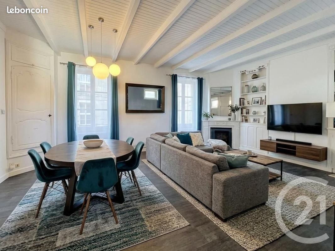 Appartement 5 pièces 136 m² · au Puy-en-Velay · 136 m² · 235 000 €