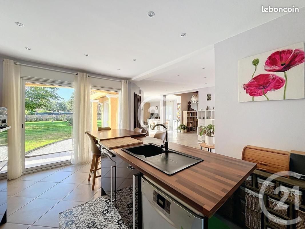 Maison 5 pièces 145 m² · à Viterbe · 145 m² · 315 000 €