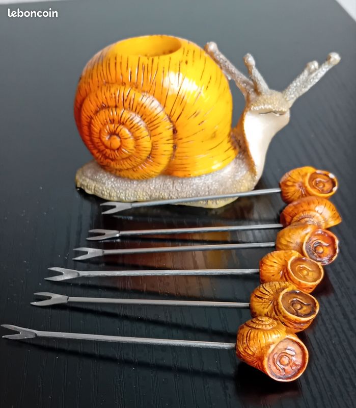PORTE PIQUE A Escargot Pique Apéritif En Corne Vintage EUR 16,90