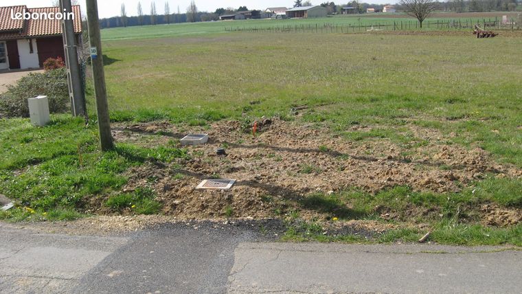 Terrain constructible viabilise lot 2 4037 m2