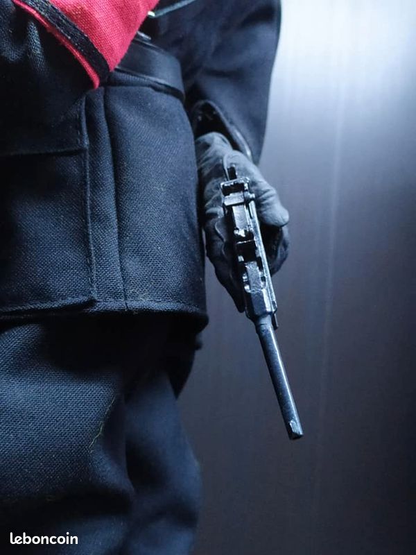 Red skull ex premium format sideshow (image 5)