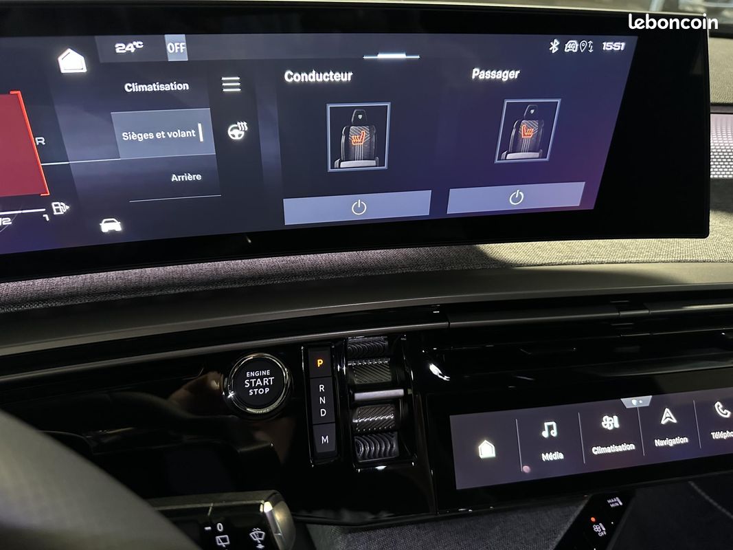 PEUGEOT 5008 1.2i Hybrid 145 e-DCS6 GT 360 7PL (image 19)