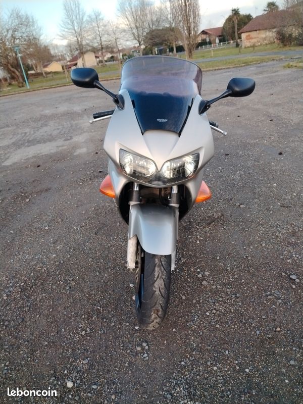 800 vfr fi rc46 (image 1)