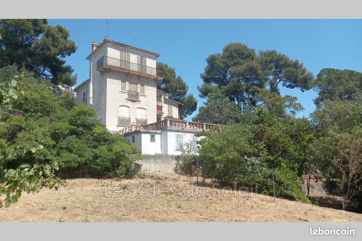 Maison 6 pièces 250 m² · à Toulon · 250 m² · 1 700 000 €