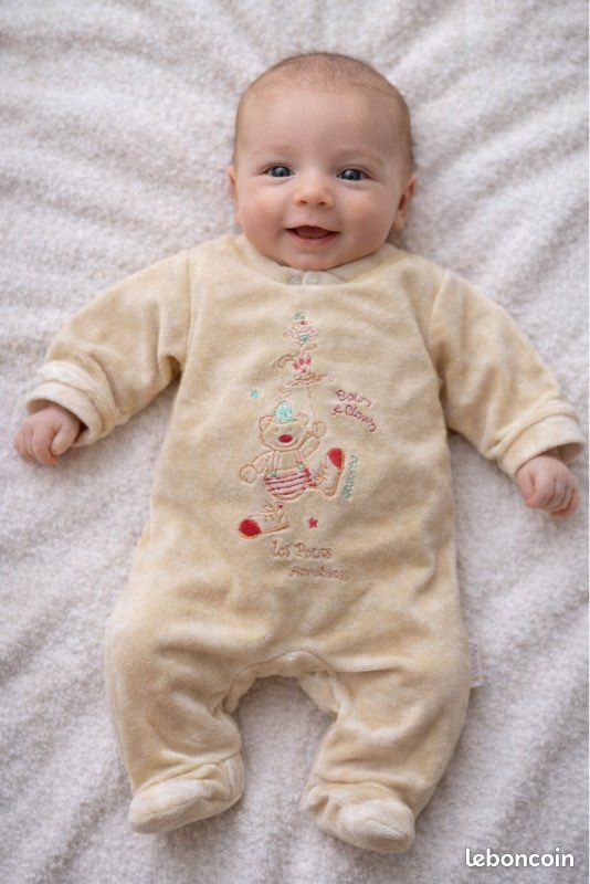 Grenouillère bébé mixte velours – 1 mois – Motif ourson clown (image 1)