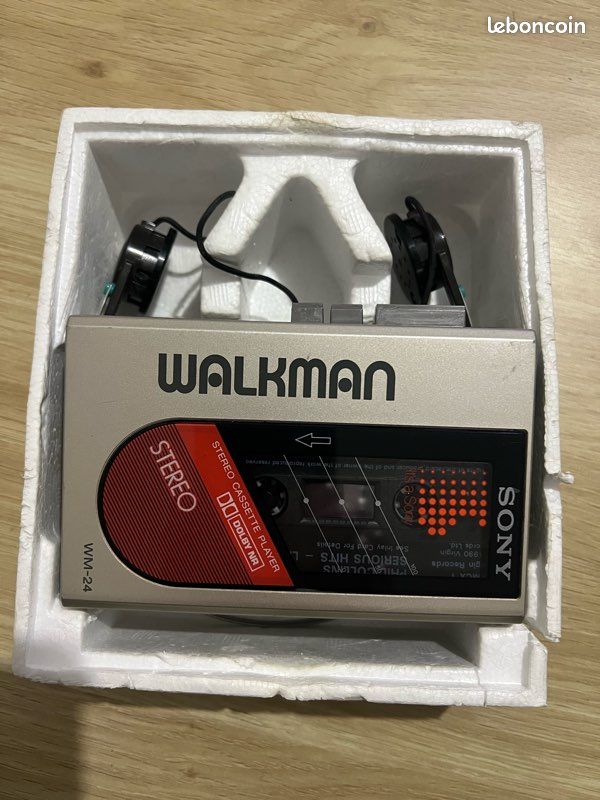 Walkman Sony WM-24 Vintage, Boîte Et Notice, Fonctionnel, Excellent état
